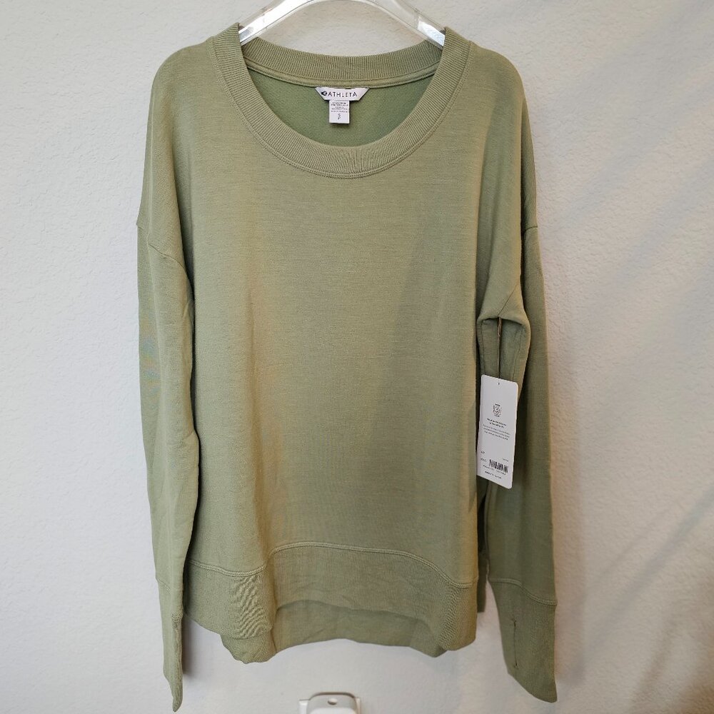 *NWT* Small Green Athleta Coaster Luxe Sweatshirt - "Relaxed with room to move"